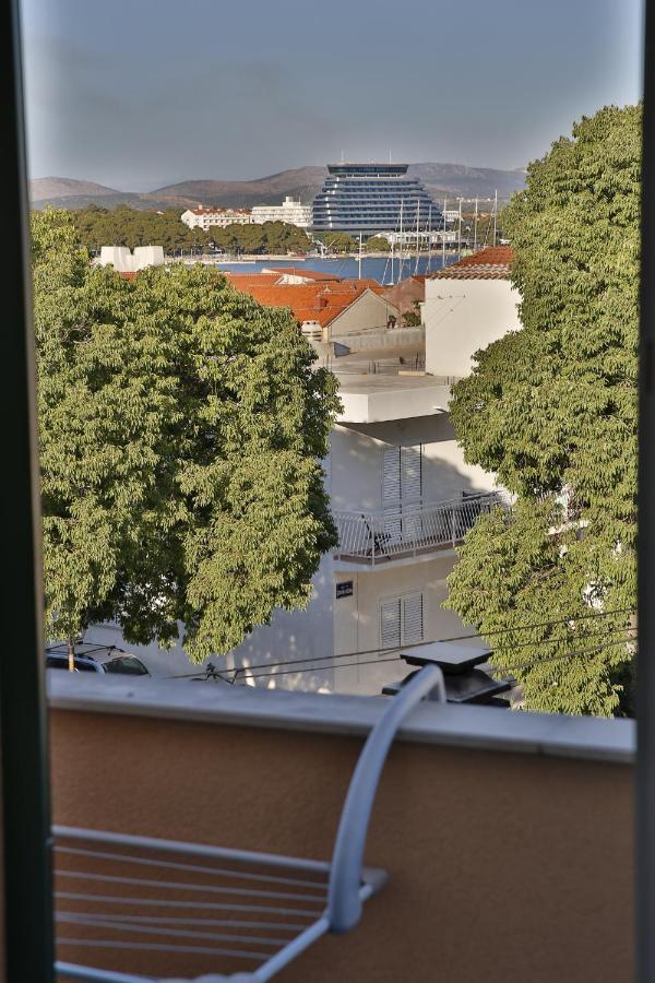 Guest House Lorenta Vodice Exterior photo