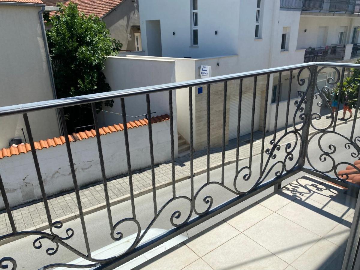 Guest House Lorenta Vodice Exterior photo